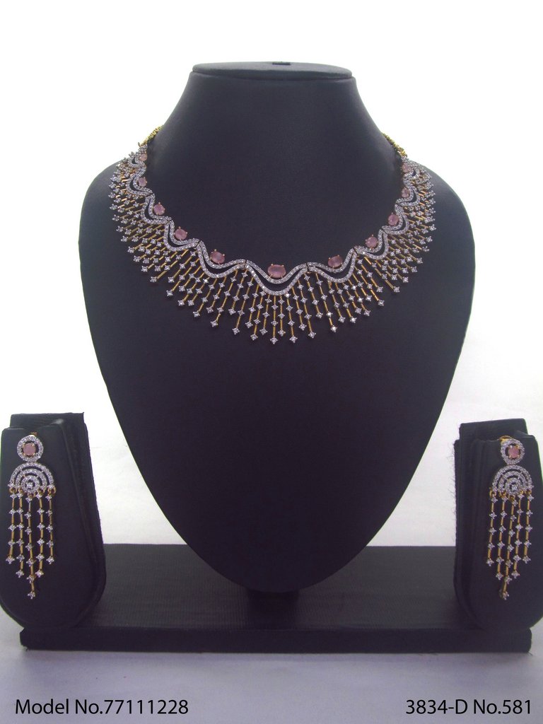 eye catchy Necklace set