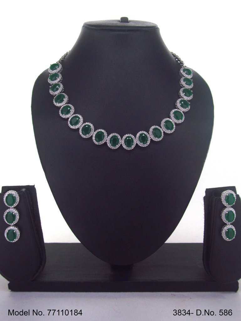 Necklace Set crafted for bold Women