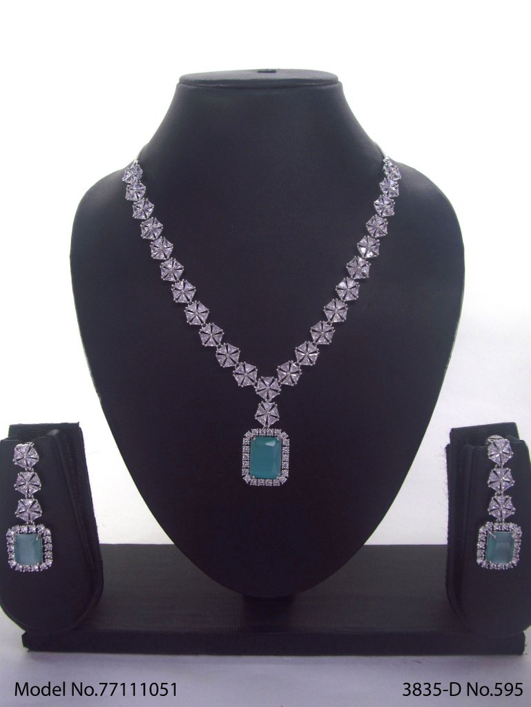 Light weighted CZ Necklace Set