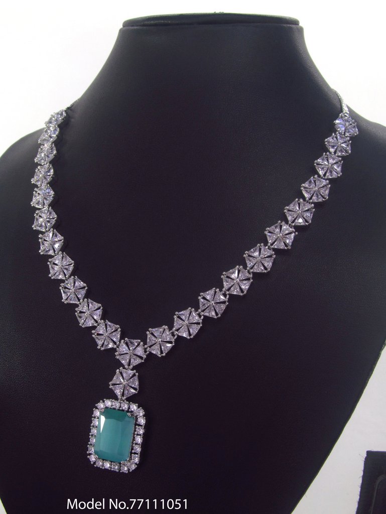 Light weighted CZ Necklace Set