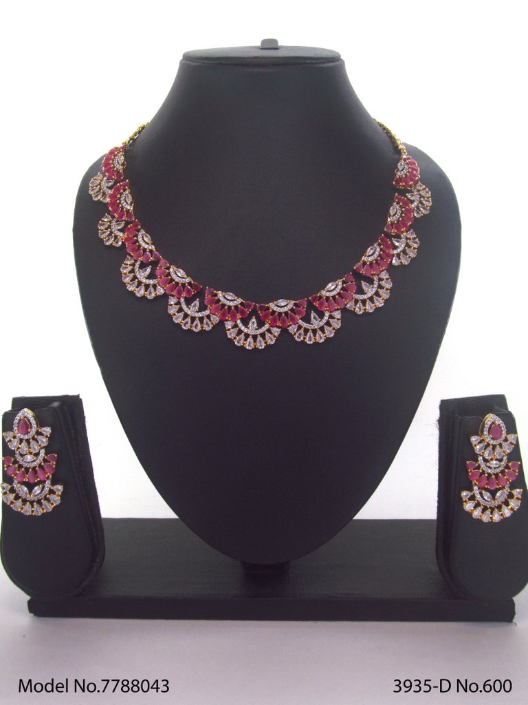 Gift Necklace Set in CZ