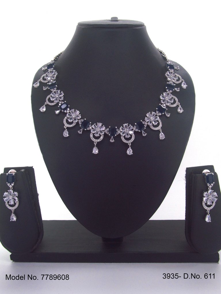 Amazing Traditional Jewelry Set