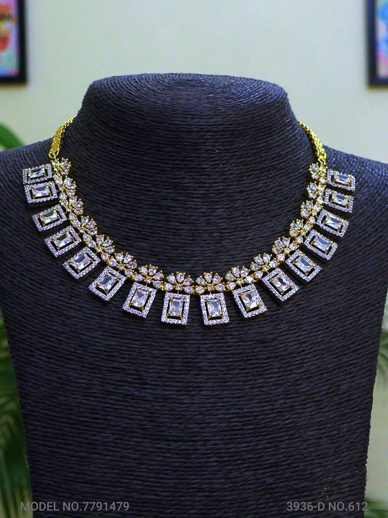 Necklace Designed by Passionate Craftsmen !