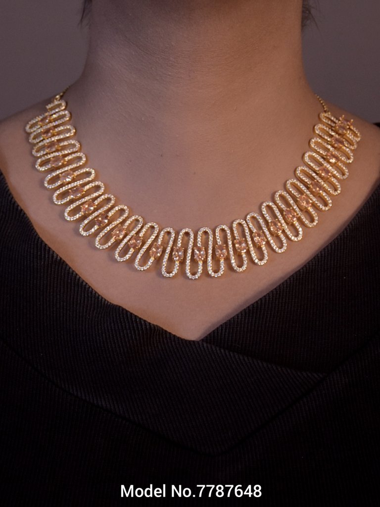 Traditional Necklaces in Trend