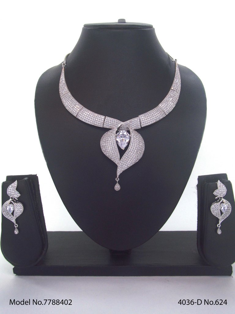 Traditional Design | American Diamond Jewelry Set