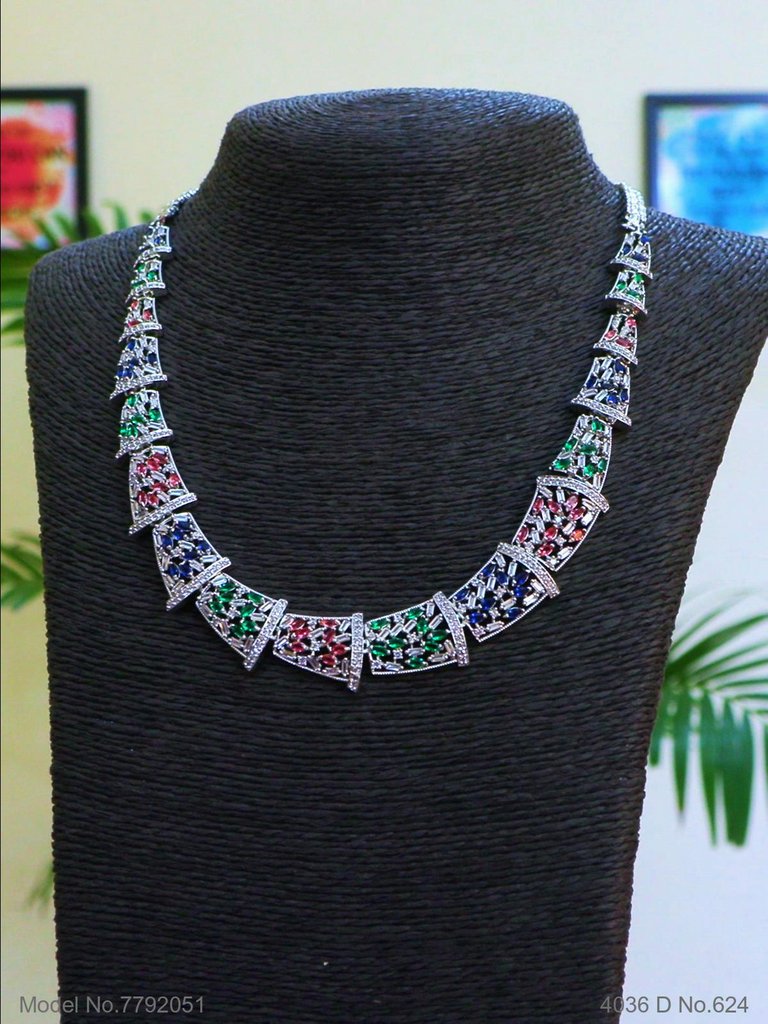 Statement American Diamond Set