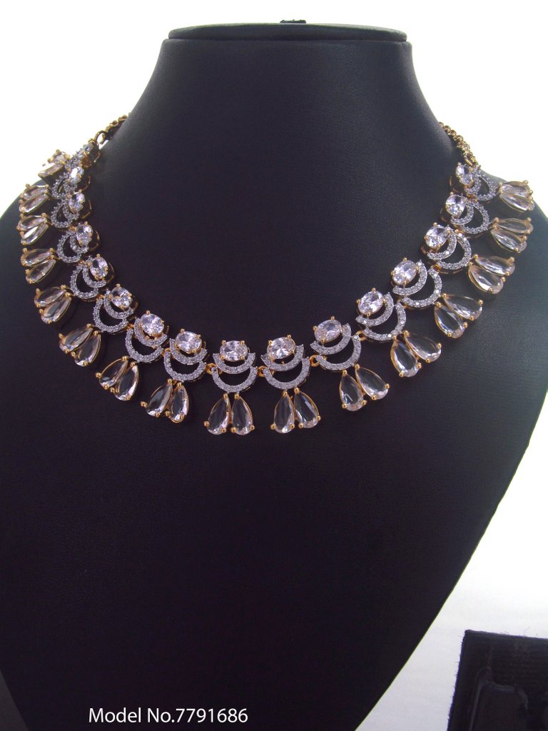 Showstopper Imitation Jewelry Set