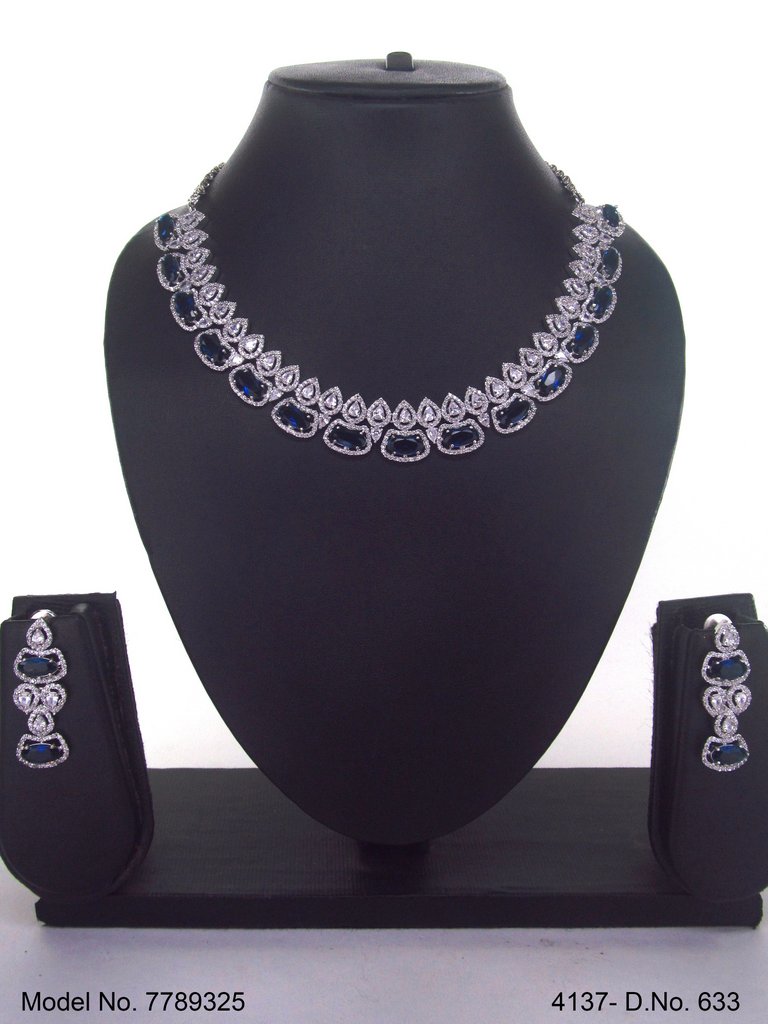 Statement American Diamond Set