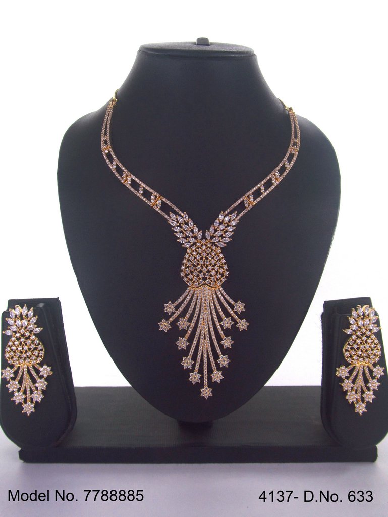 Traditional Zirconia Jewelry Set for Classy Women