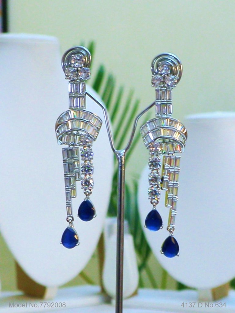 Bridesmaid Necklace Set for Traditional Weddings