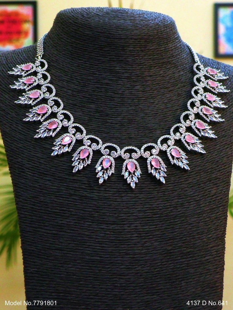 Necklace Designed by Passionate Craftsmen !