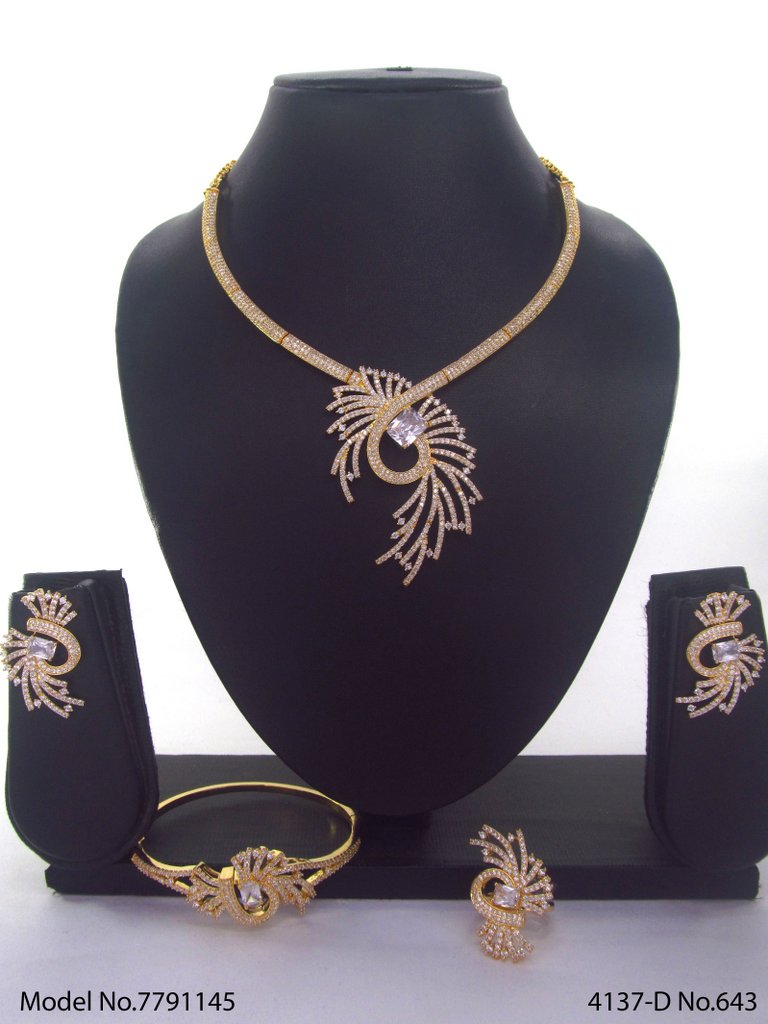 Gift Necklace Set in CZ