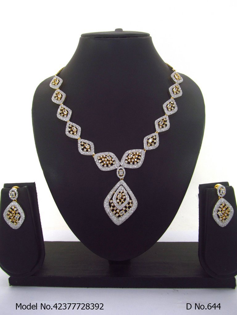 Necklace Designed by Passionate Craftsmen !