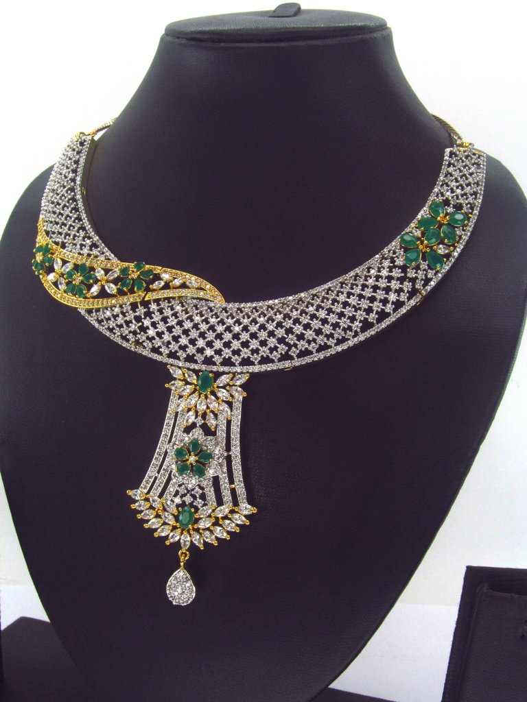 Designer Jewelry in Wholesale