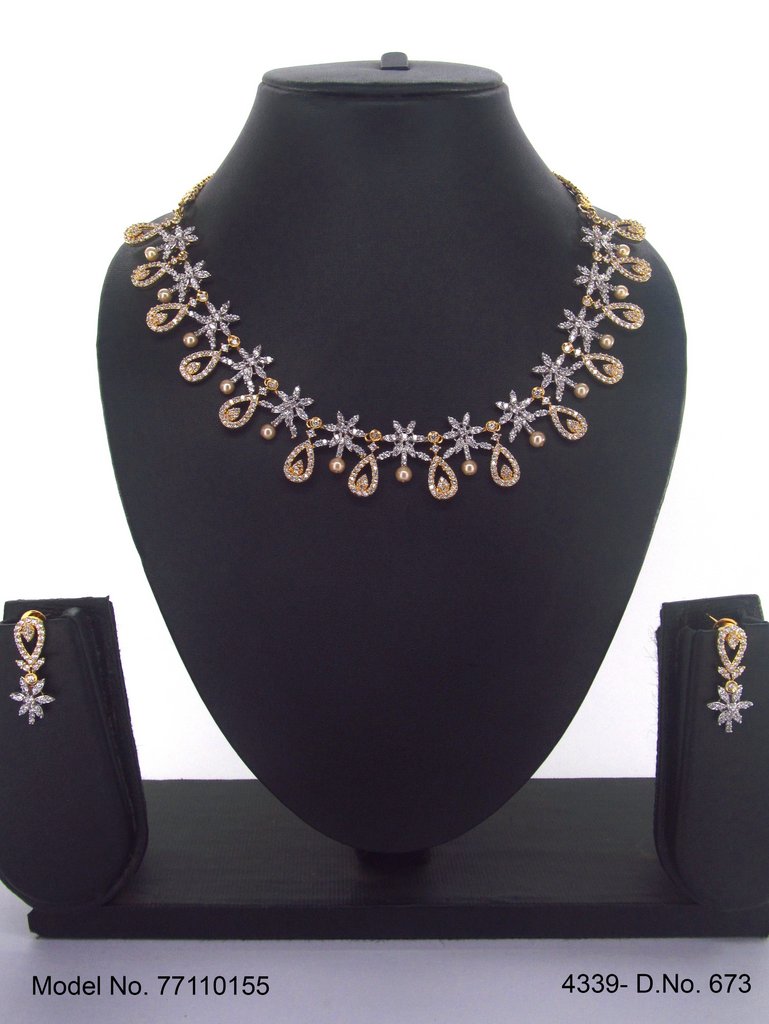 Necklace Set crafted for bold Women