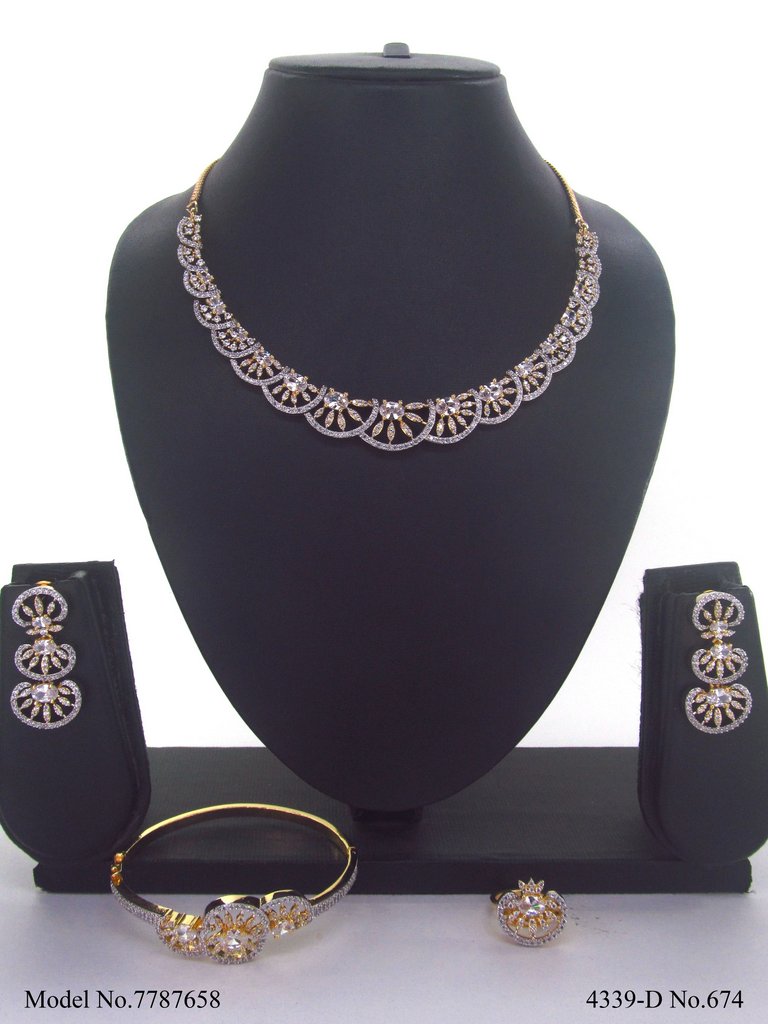 Handmade Traditional Masterpiece Zircon Jewelry Set