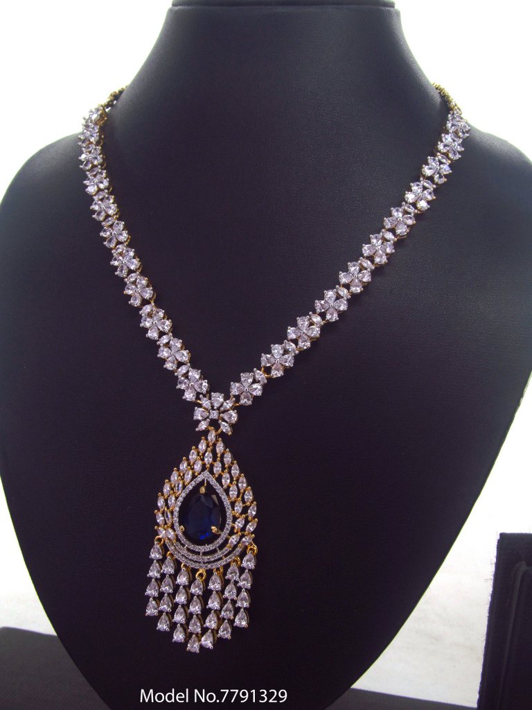 Traditional Design | American Diamond Jewelry Set