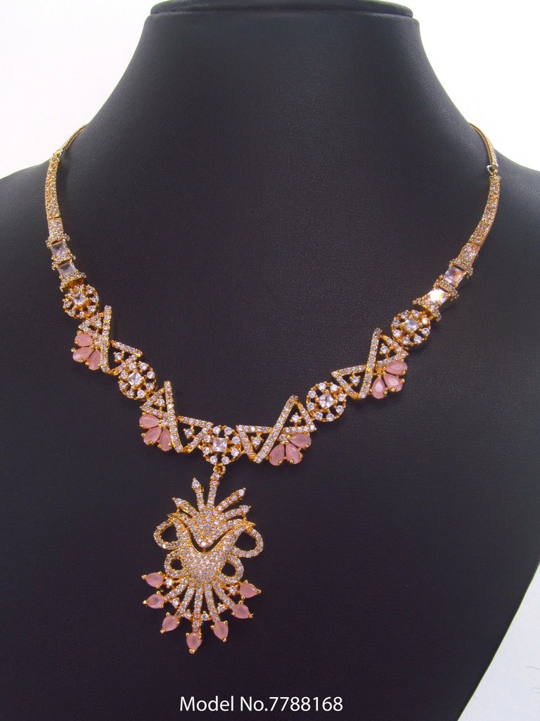 Necklace Designed by Passionate Craftsmen !