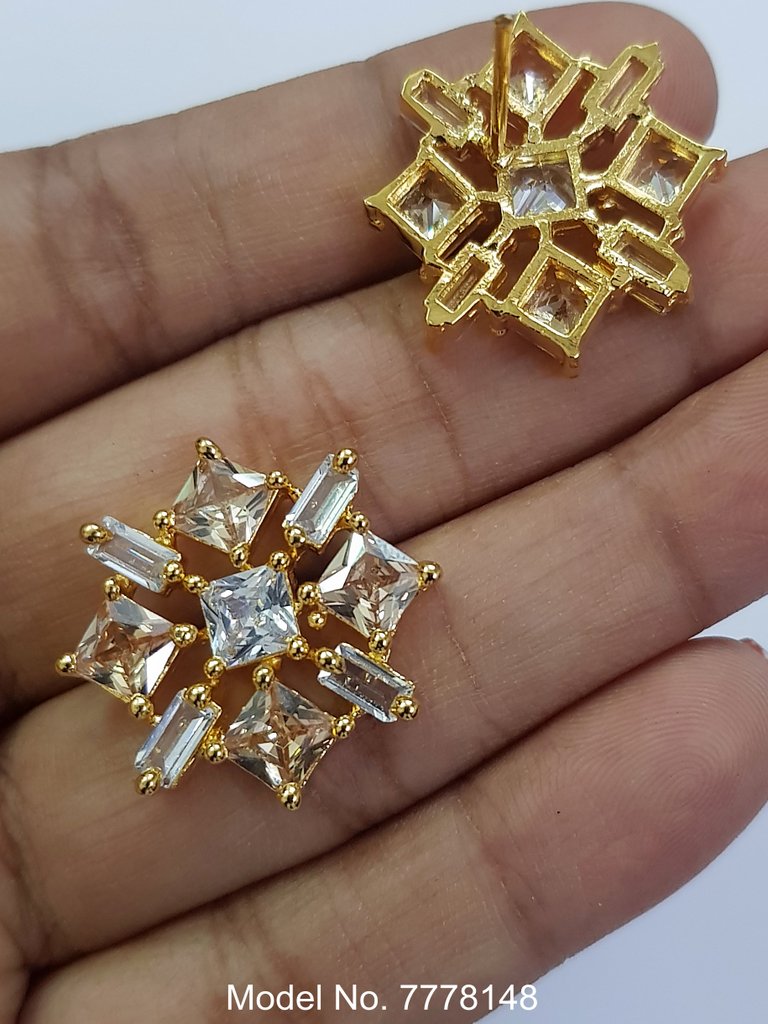 Light Weighted Stud Earrings