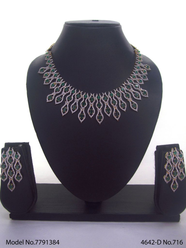 Original Zircon Necklace Set