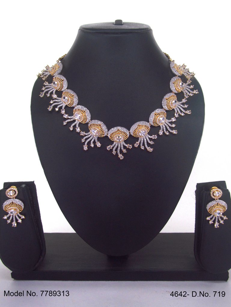 Fashion Necklace Set | Artificial Diamonds / Zircons