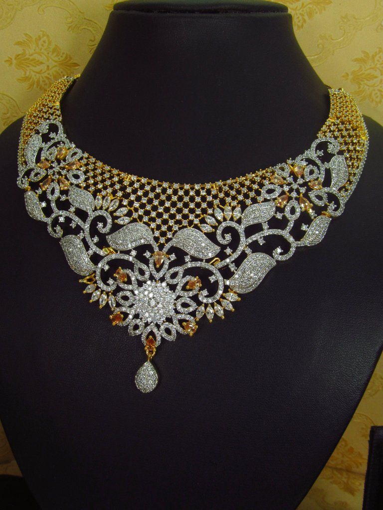 Necklace Designed by Passionate Craftsmen !