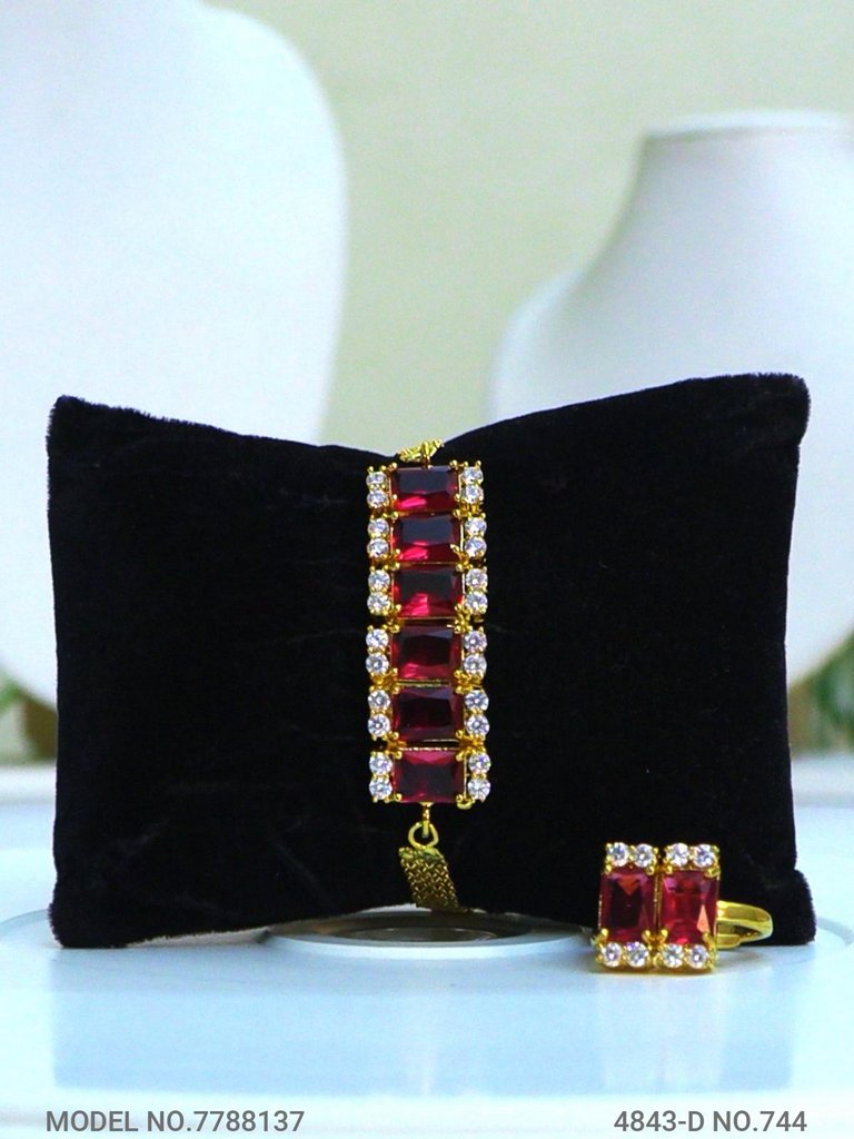 Showstopper Imitation Jewelry Set