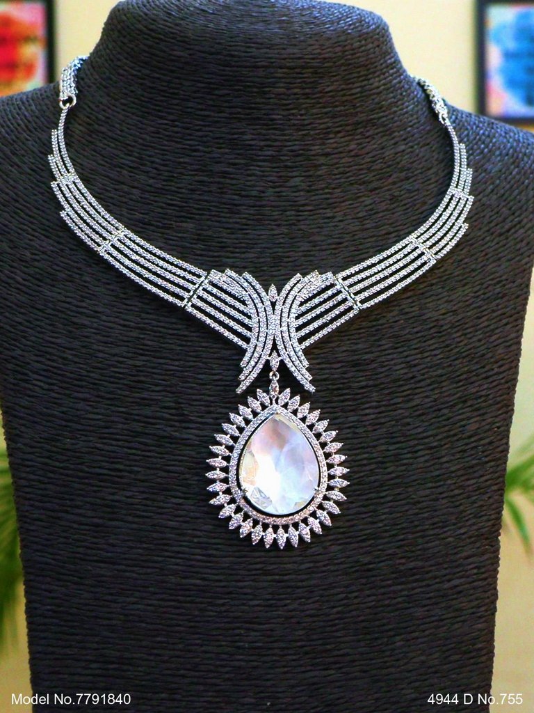 Handmade Traditional Masterpiece Zircon Jewelry Set