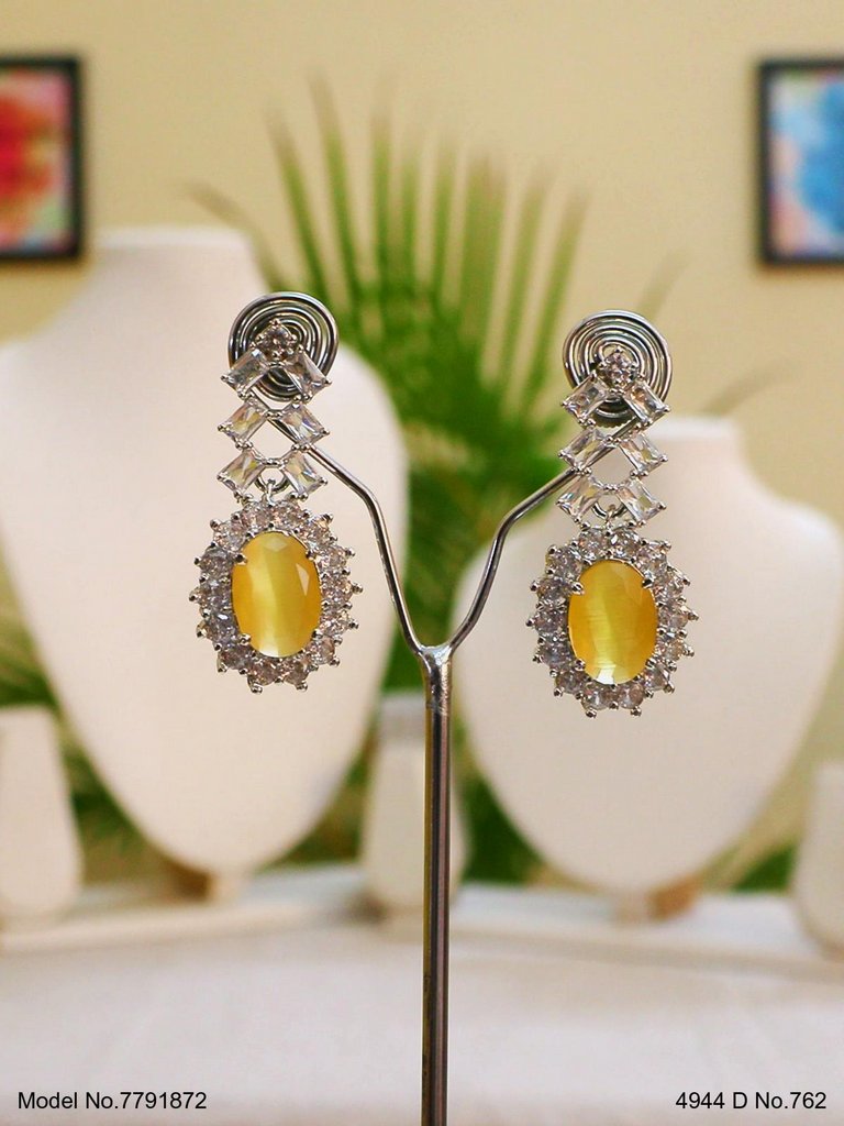 Necklace Designed by Passionate Craftsmen !