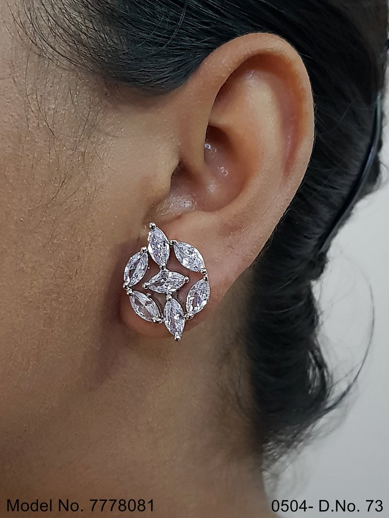 Ear jacket stud with original Zircon stone