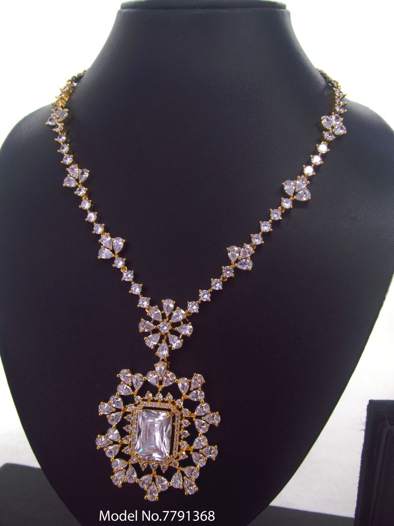 Showstopper Imitation Jewelry Set