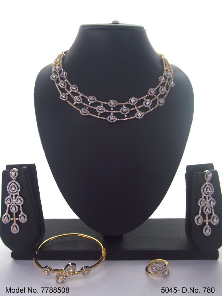 Fashion Necklace Set | Artificial Diamonds / Zircons