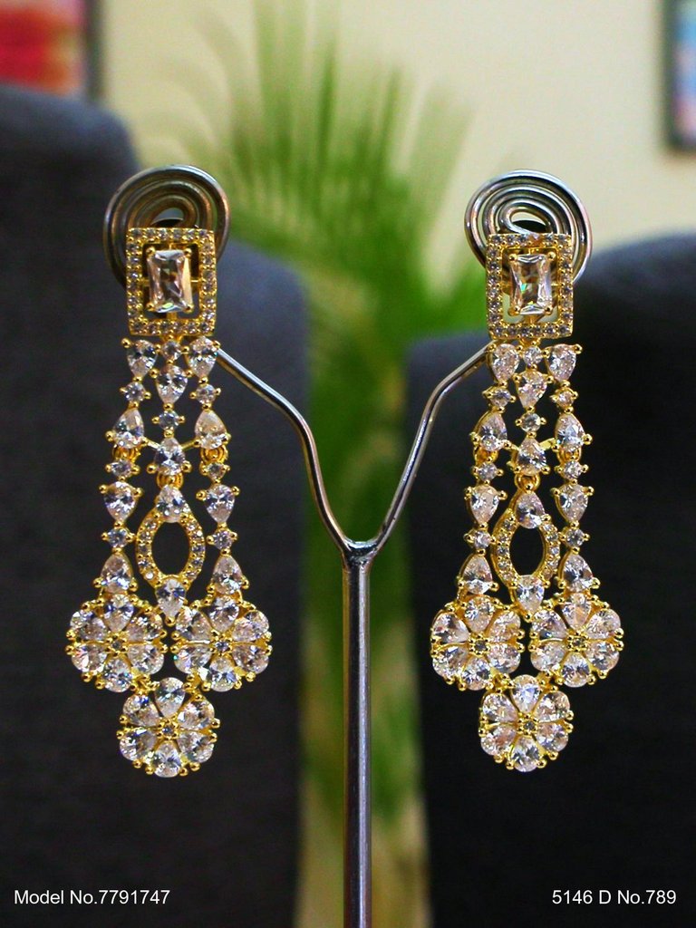 Showstopper Imitation Jewelry Set