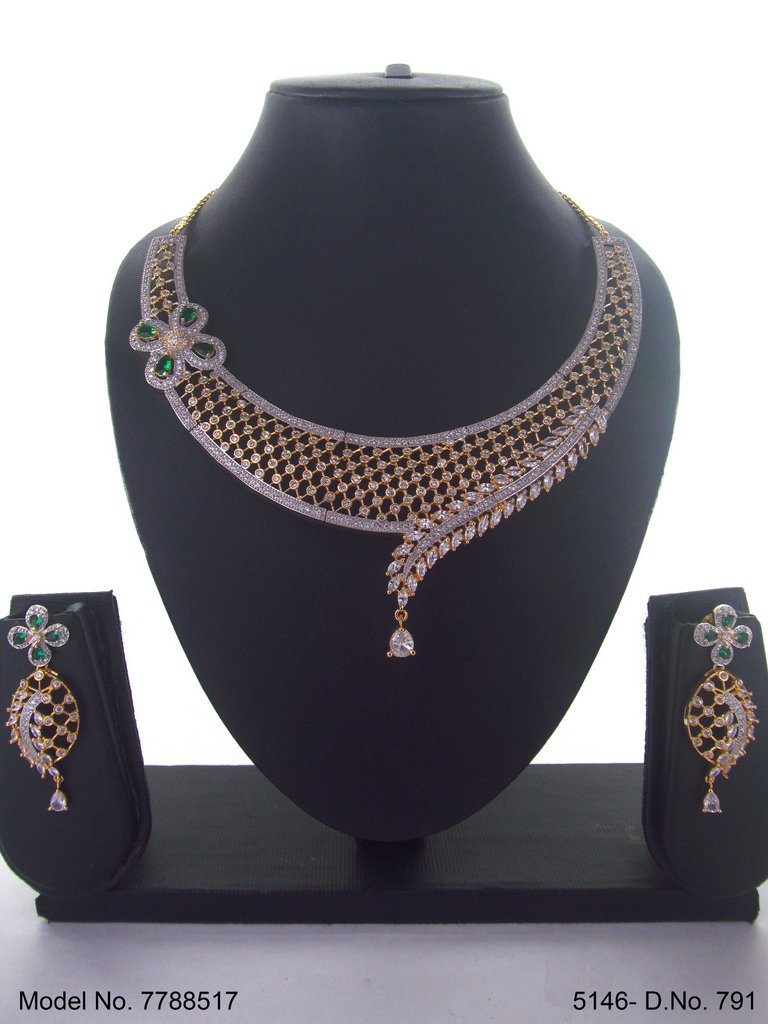 Amazing Traditional Jewelry Set