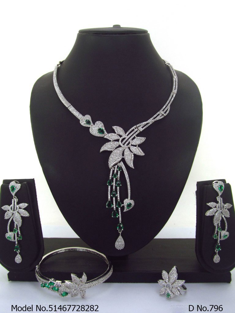 Trendy Traditional Necklace Set | Ideal Birthday Gift