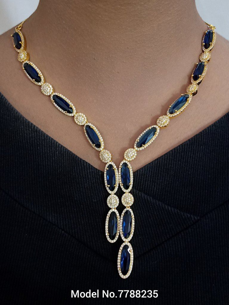 Traditional Necklaces in Trend