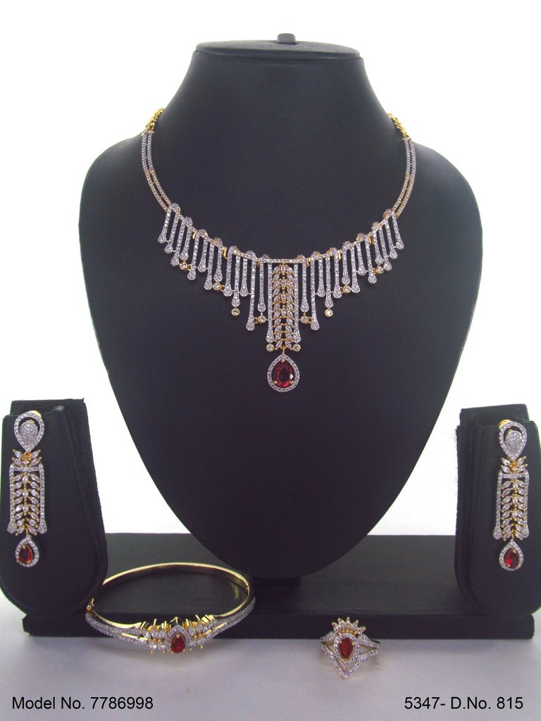 Traditional American Diamond Set