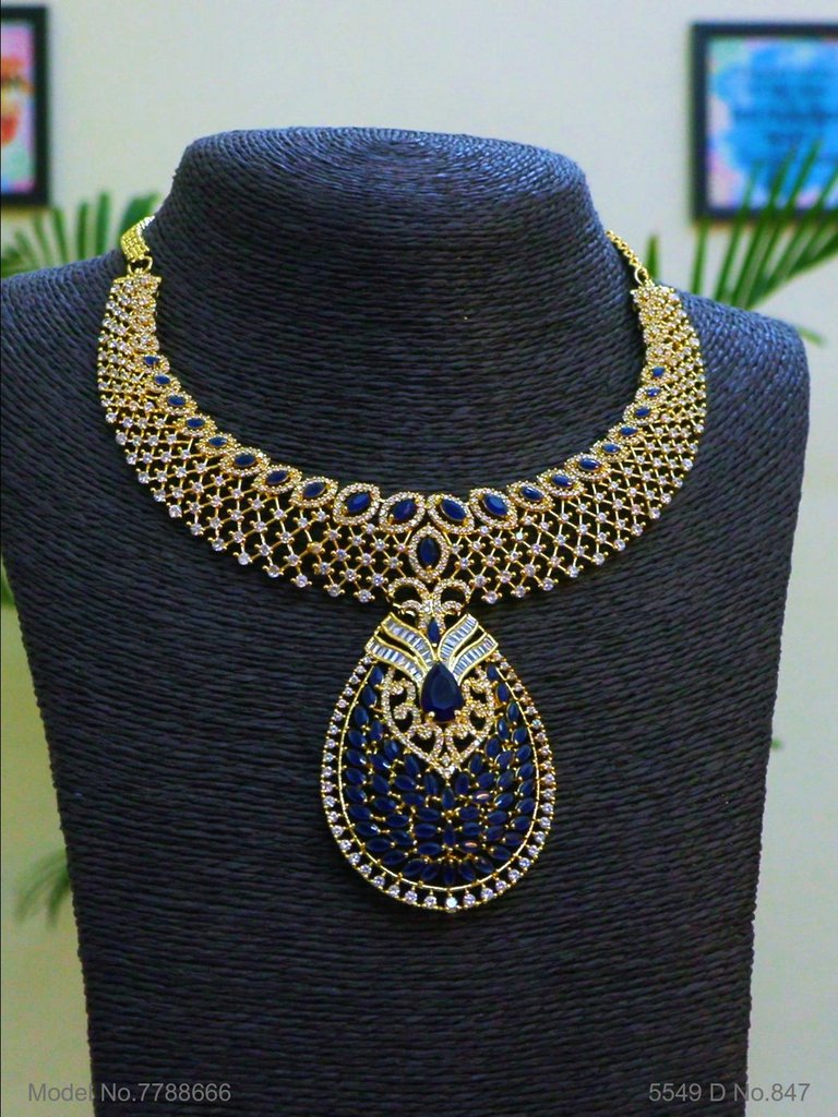 Fashion Necklace Set | Artificial Diamonds / Zircons