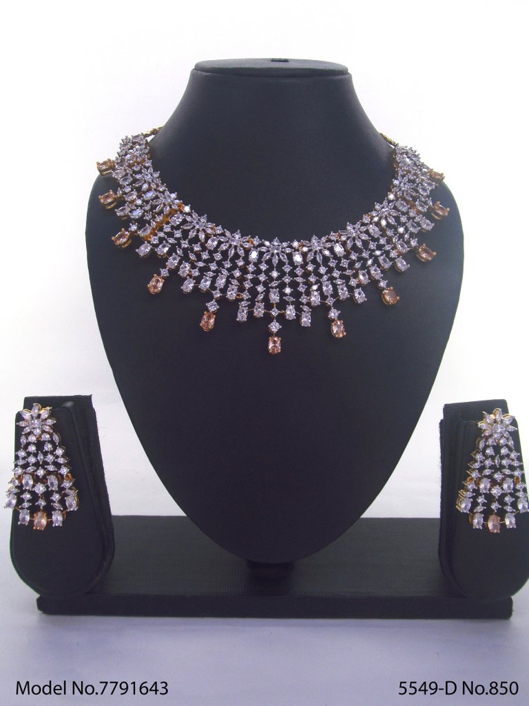 Handmade Traditional Masterpiece Zircon Jewelry Set