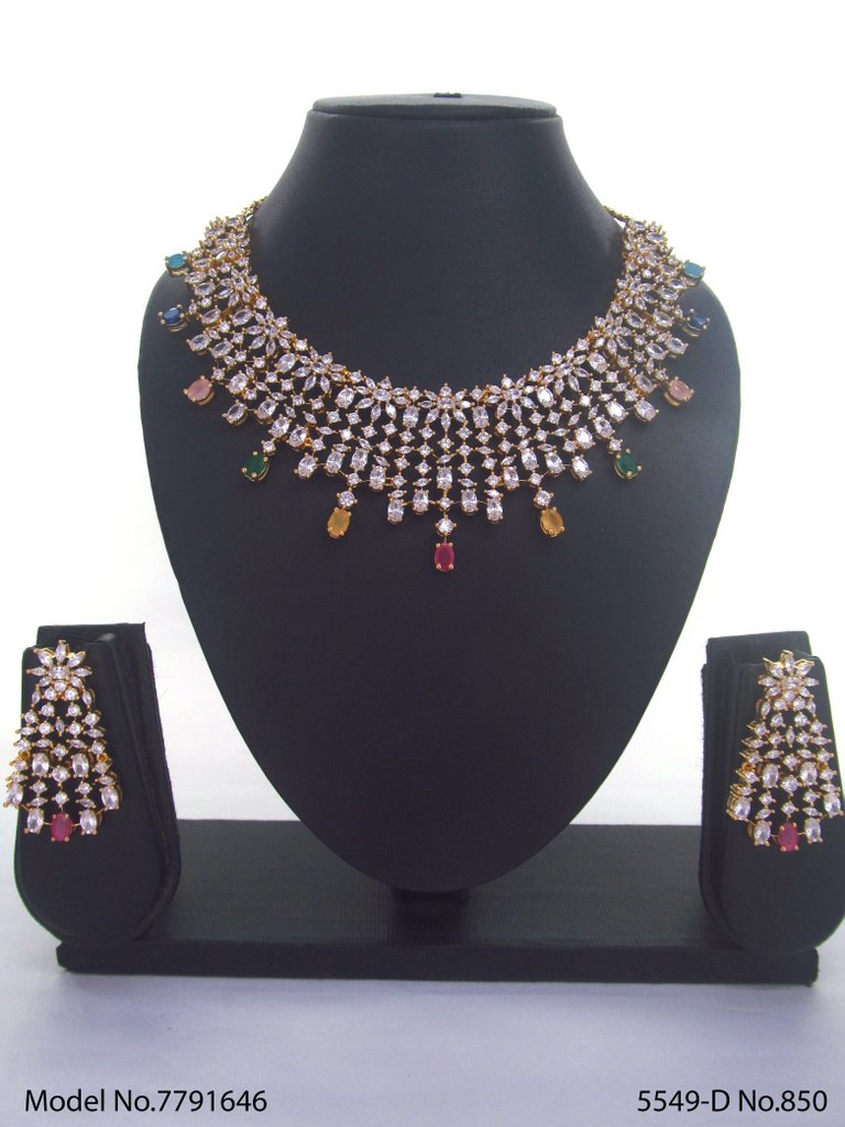 Traditional Zirconia Jewelry Set for Classy Women