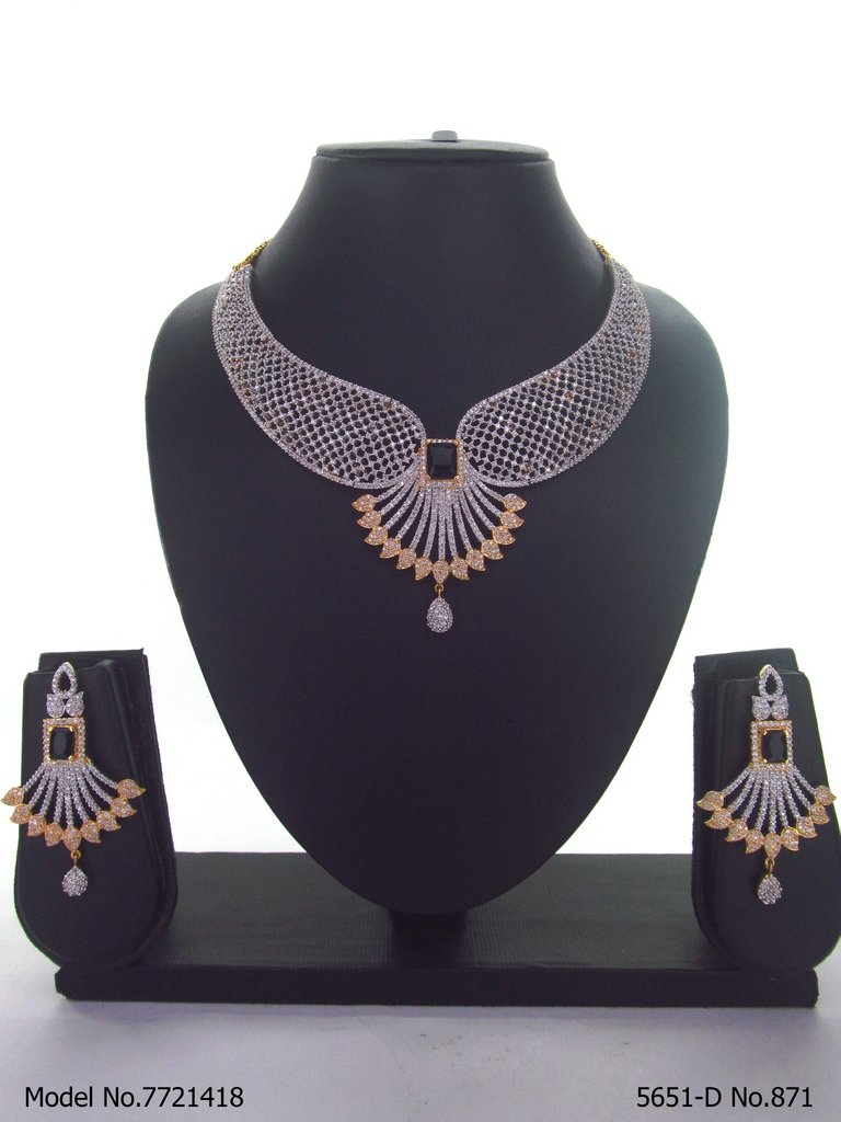 Trendy Traditional Necklace Set | Ideal Birthday Gift