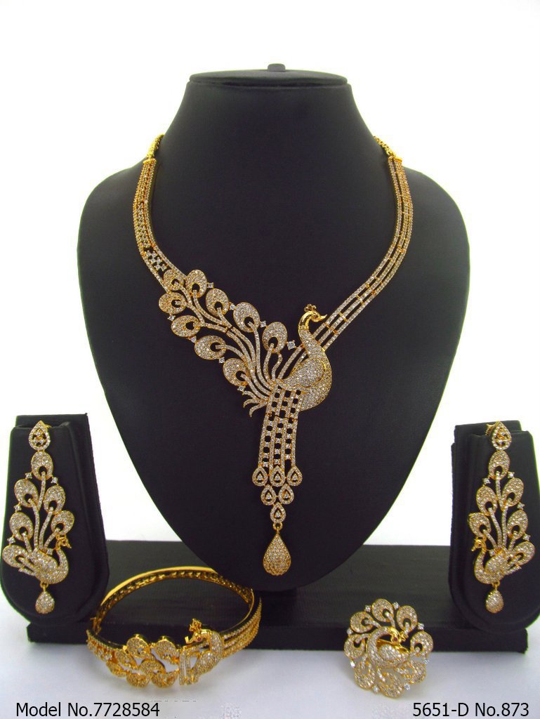 Necklace Designed by Passionate Craftsmen !