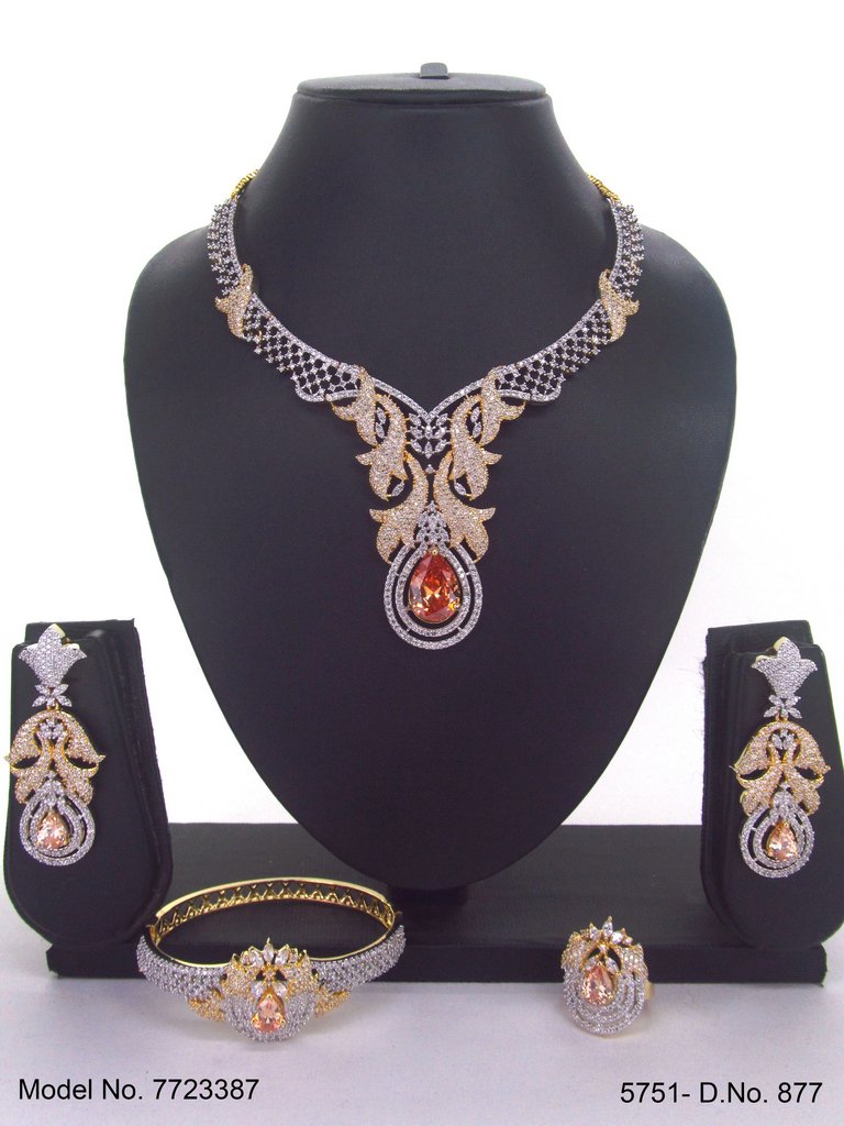 Wholesale Traditional Necklace Set