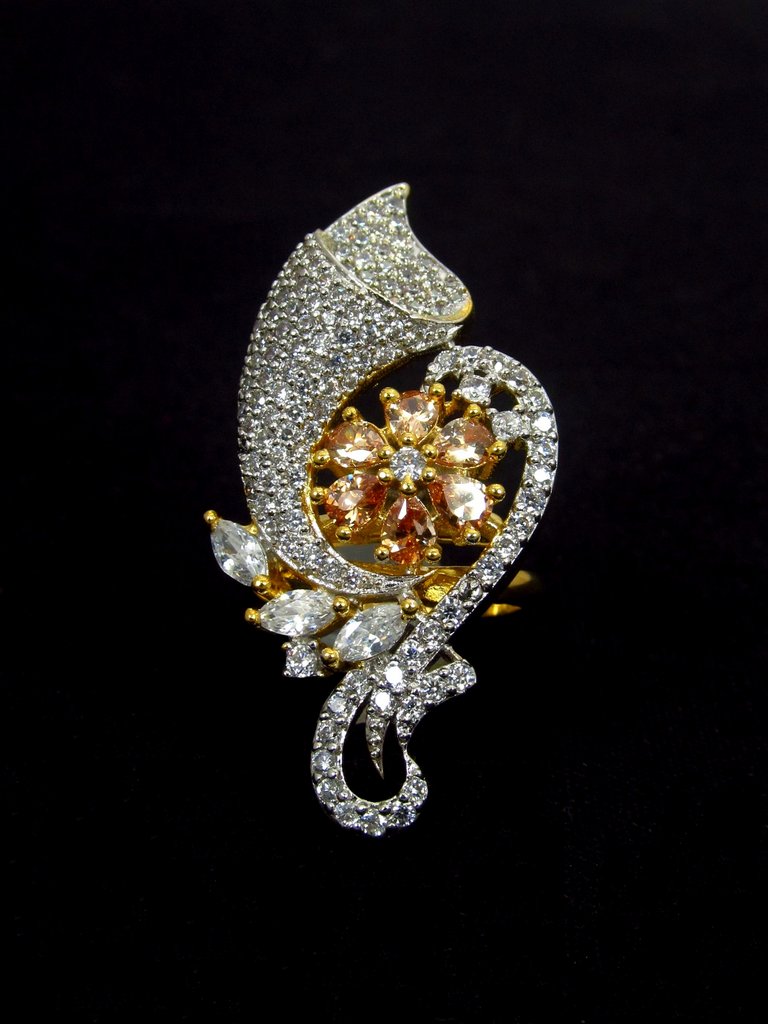 Traditional American Diamond Set