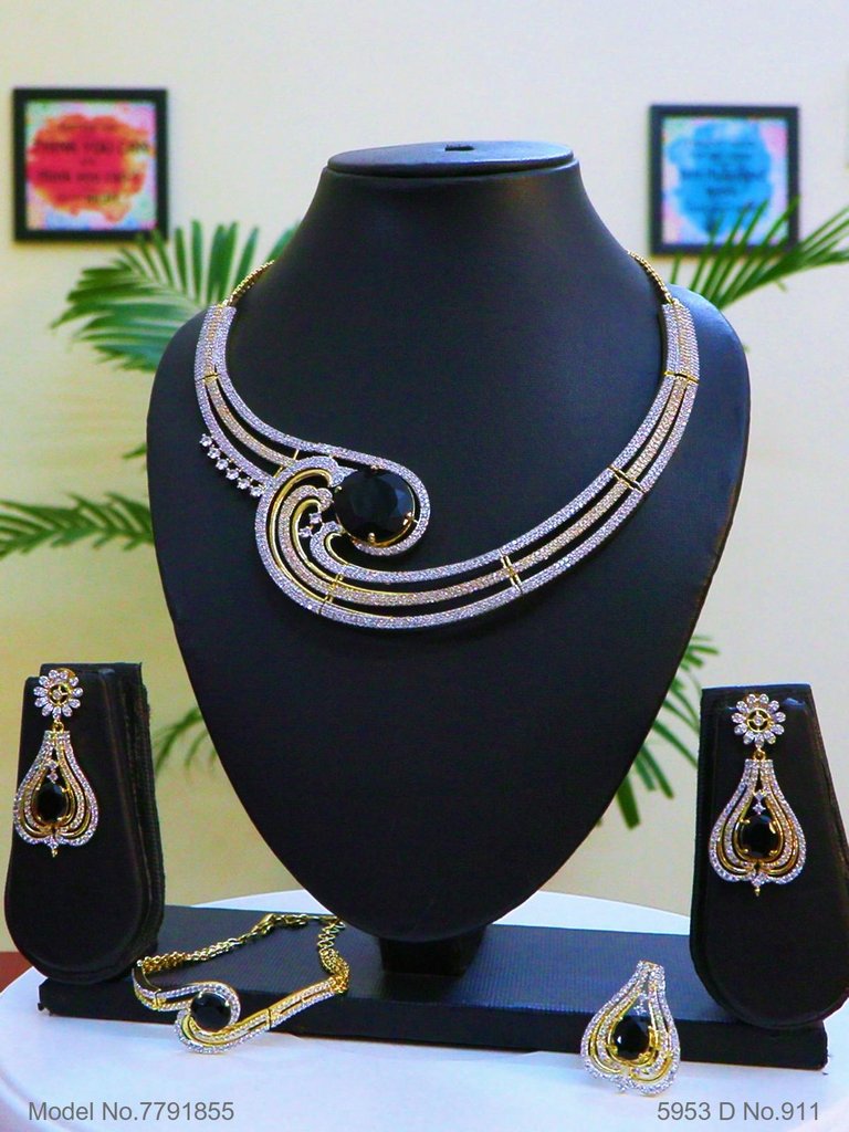 Amazing Traditional Jewelry Set