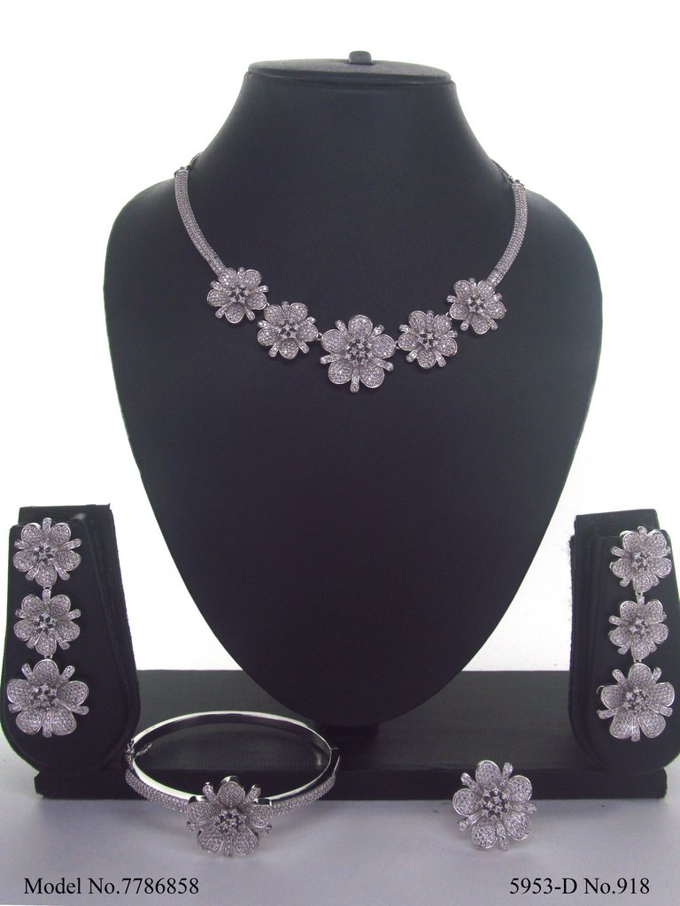 Traditional Design | American Diamond Jewelry Set