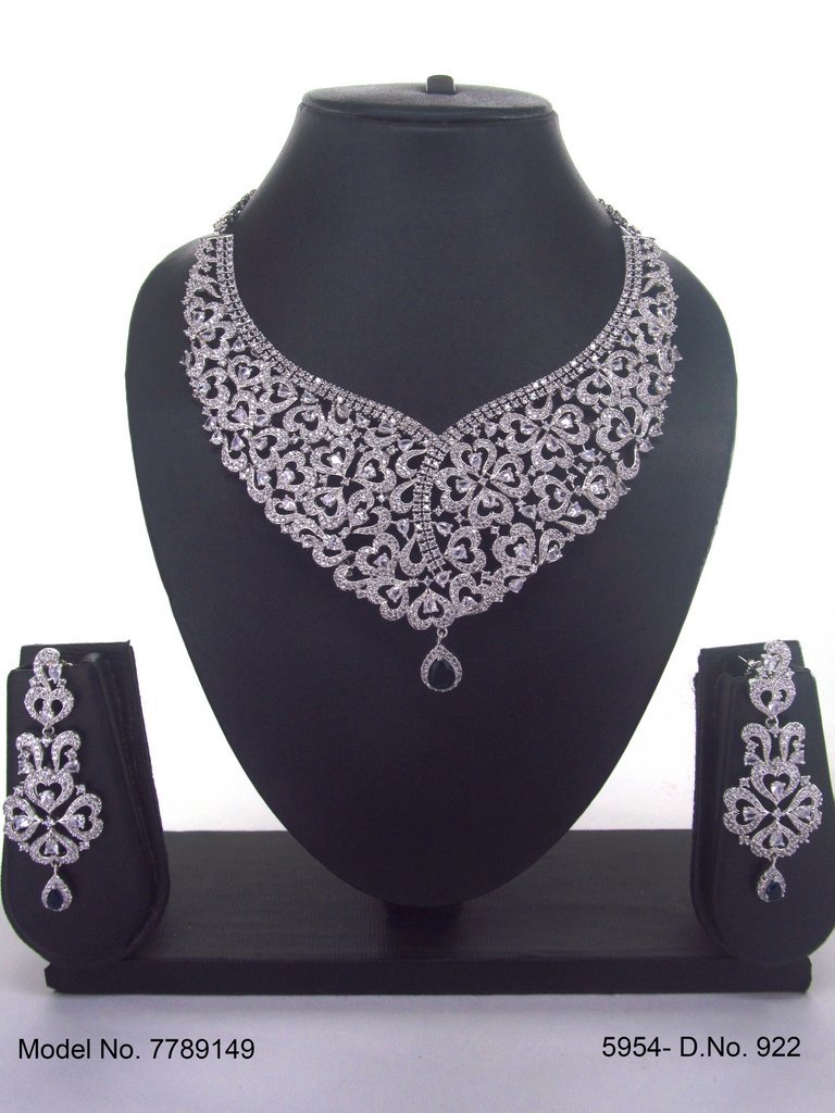 Statement American Diamond Set