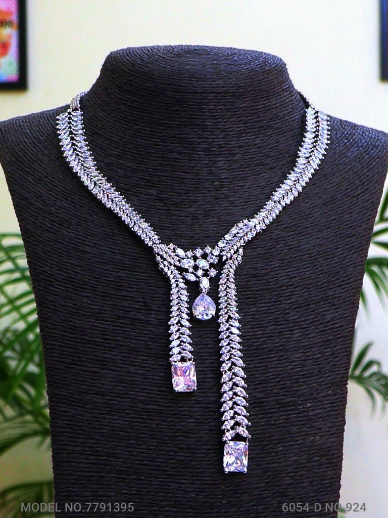 Trendy Traditional Necklace Set | Ideal Birthday Gift