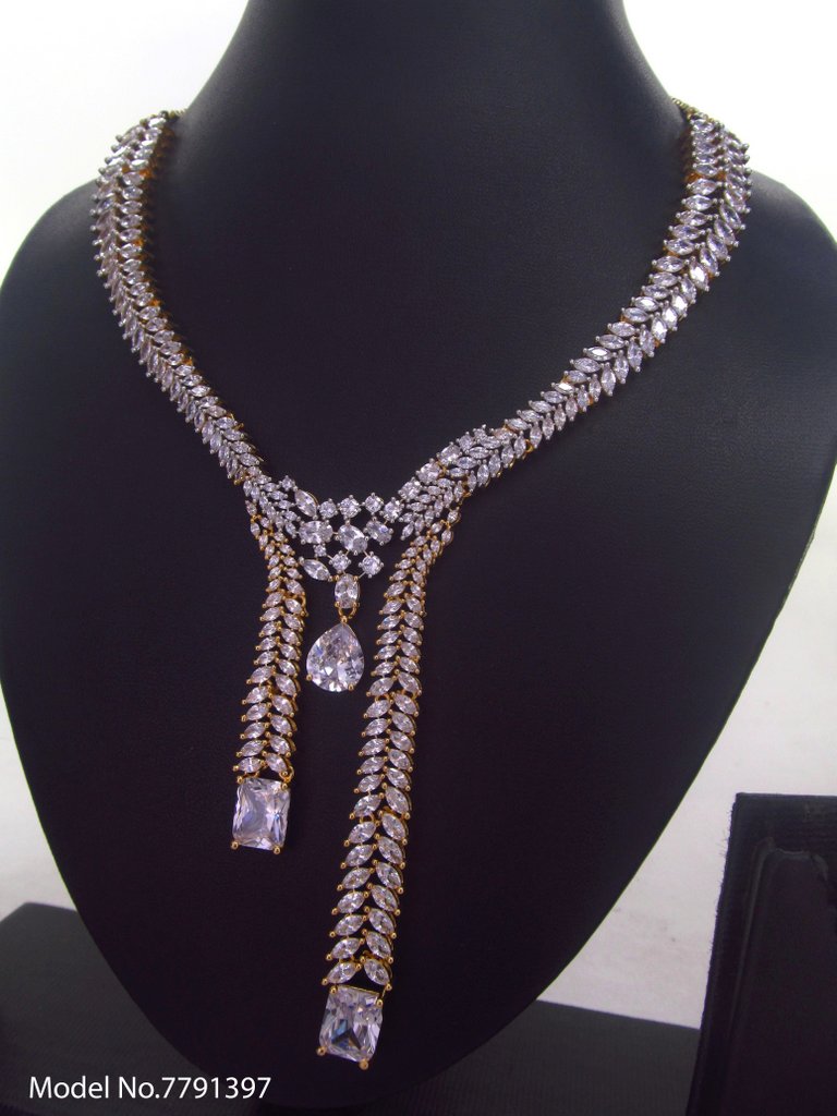 Traditional Design | American Diamond Jewelry Set