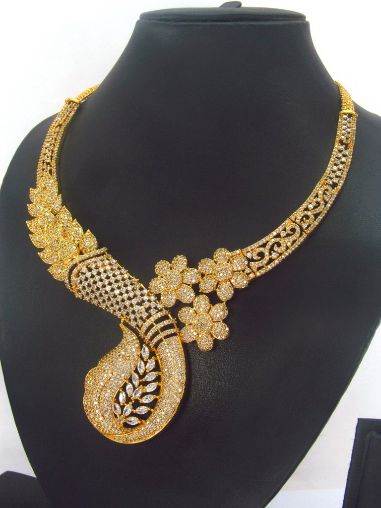 Necklace Designed by Passionate Craftsmen !